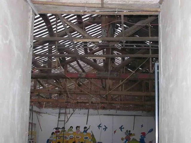 四川绵阳安州小学 - 地震前给孩子们分餐的地方