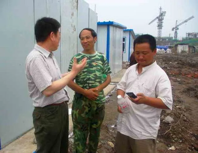 可爱的青城学校校长陈志刚