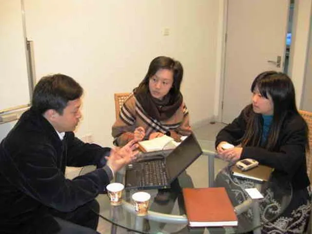 关于招募去四川英语口语辅导教师志愿者的报道