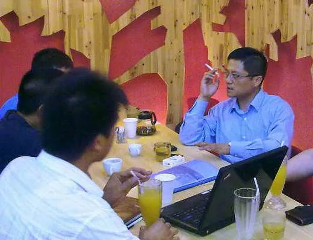 吴东阳及其墨江一中实验室设备项目决策过程