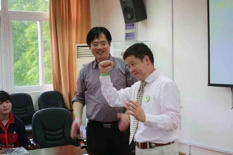 凌桥中学＂家乡美＂千元项目授奖仪式报道