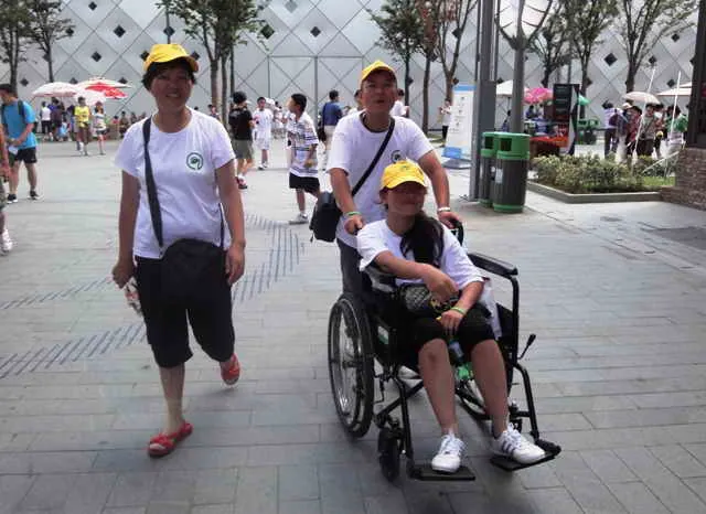 志愿者赞助参加公益活动受伤小汪同学的情况报道