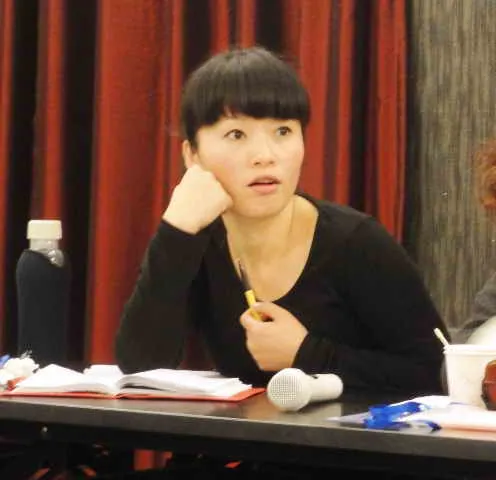 “我为同学们做校服”