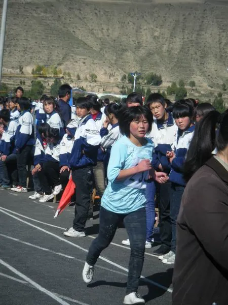 让公益款项发挥最大作用---黄羊川职业中学运动会项目