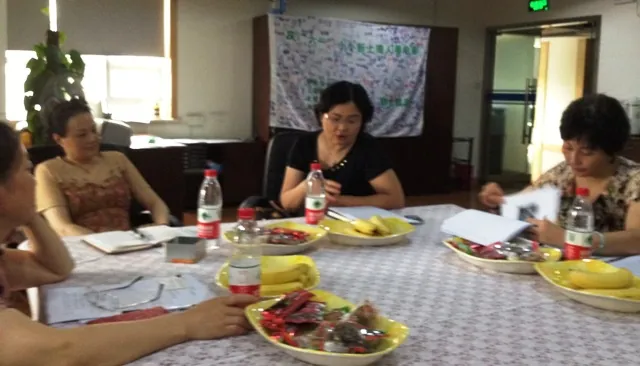 浦东妇联对小小新上海人项目进行结题评估