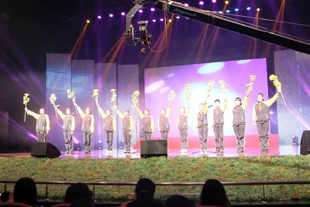 雏鹰试羽--曙明学生合唱团首演