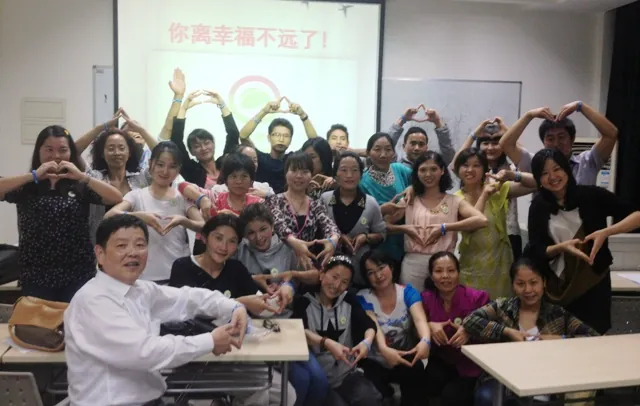 致青春--满足西部老师看电影的心愿