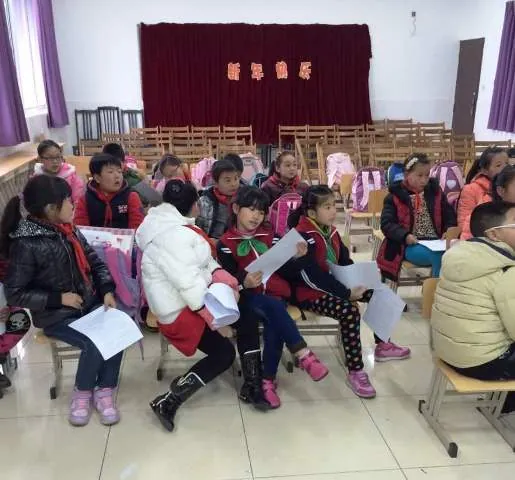 “小童星”童话社培训开始