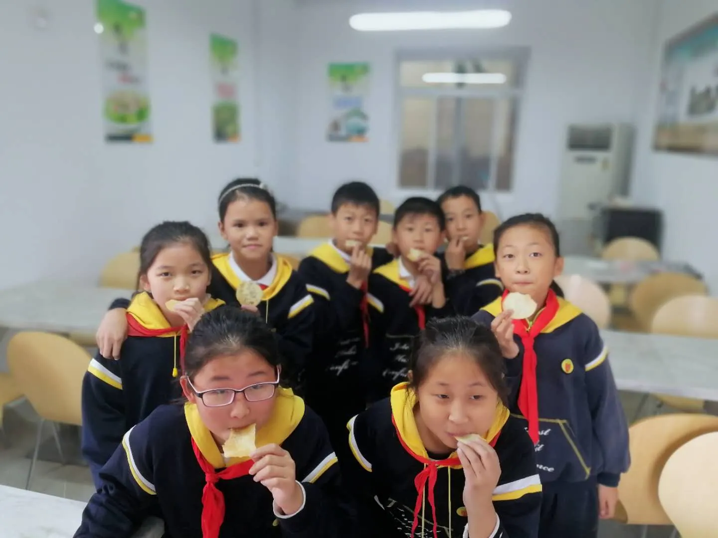 三桥小学社团烘焙课之“瓜子酥”