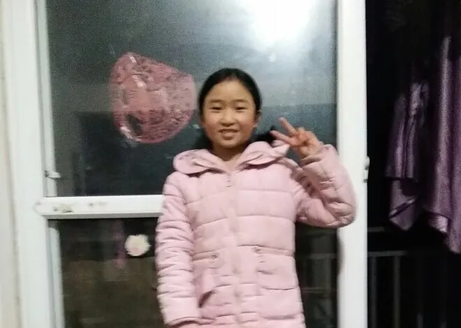 董雪同学收到李大伟家庭赠送新年礼物