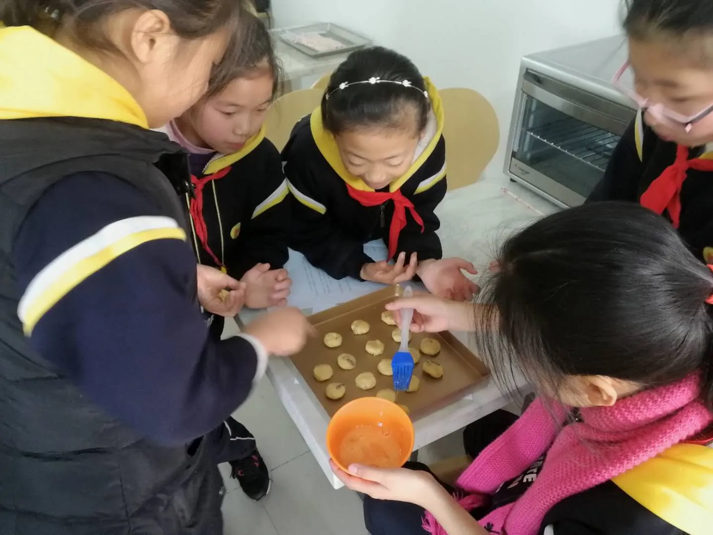 “谦让”的美味花生小小酥