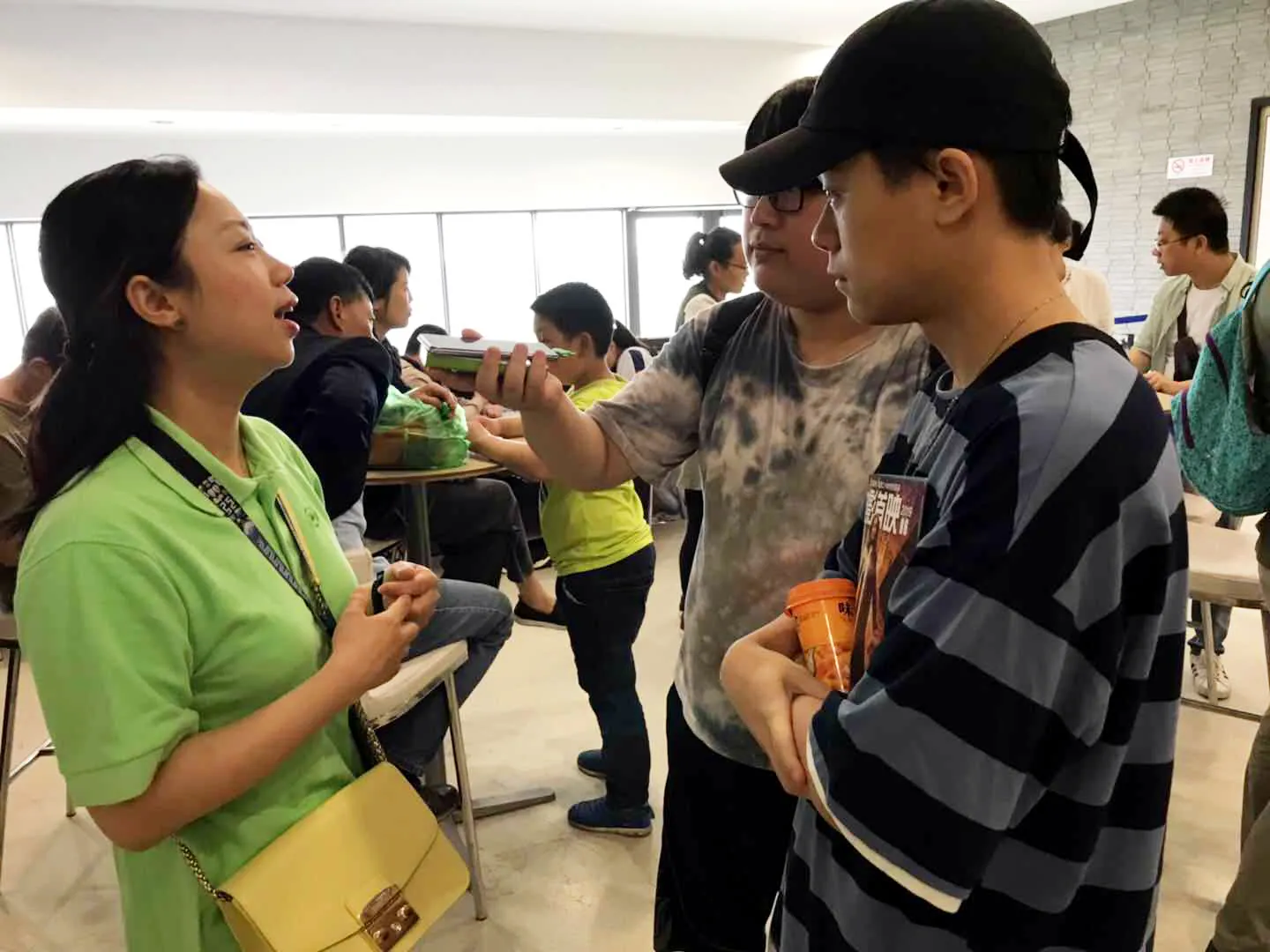 上海广播节目“智慧立方体”特别报道“第八届小小新上海人看电影活动”